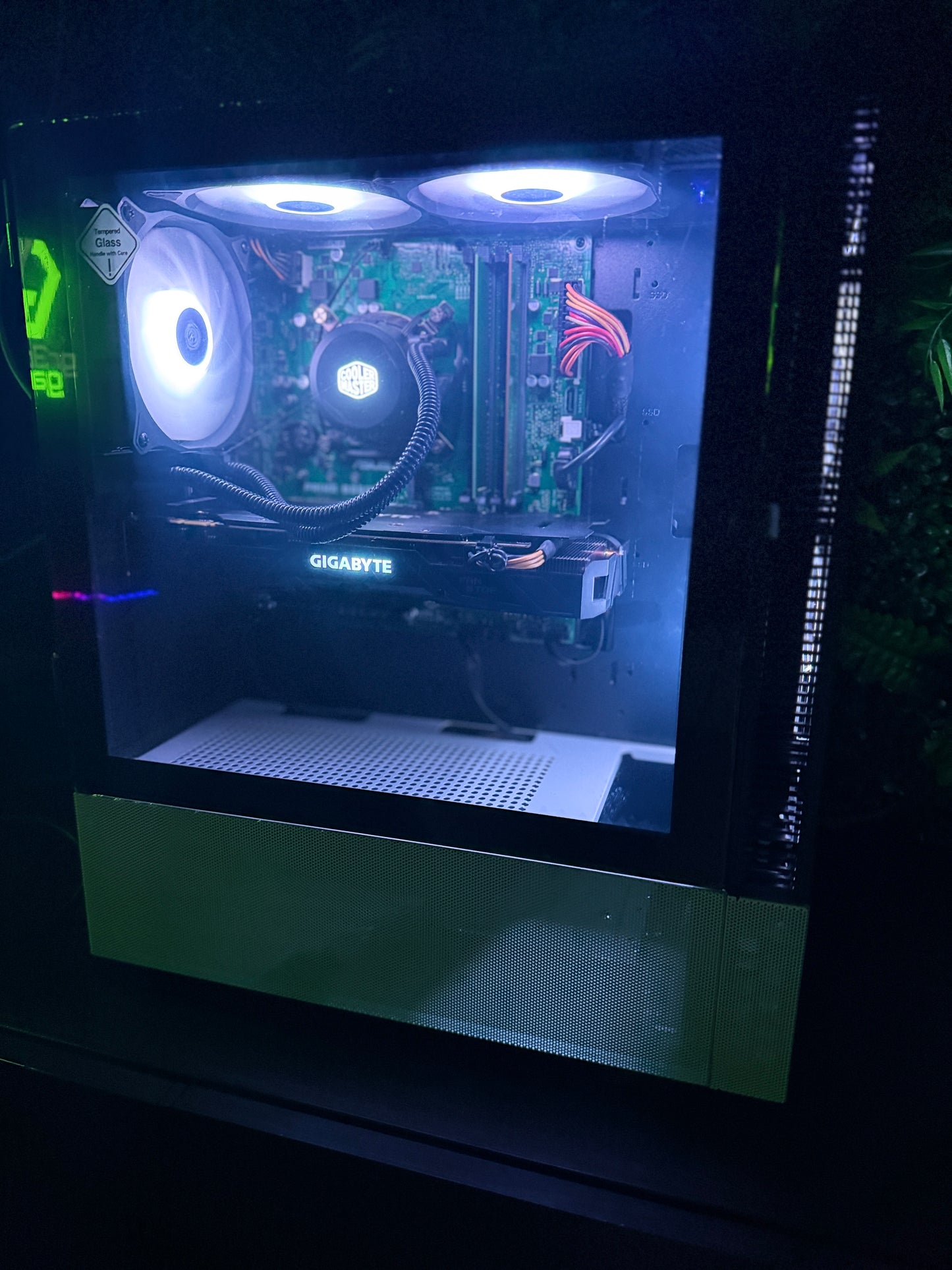 Einsteiger Gaming-PC | i5 8500 | GTX 1070Ti | 16GB | SSD | AiO