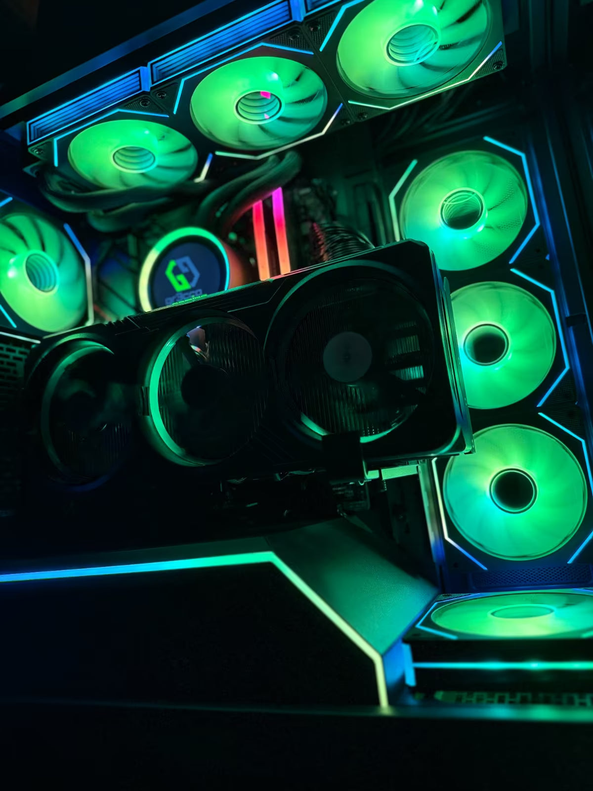 HIGH END GAMING-PC Ryzen 9 7950X3D | RTX 4080 | WQHD & 4K inkl. Garantie