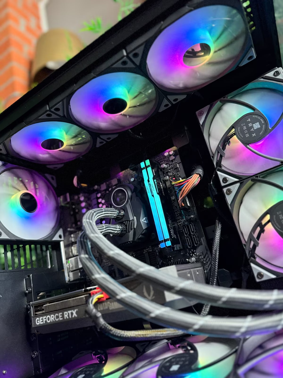 Showcase - NEU PRO GAMING-PC | Ryzen 5 7600X3D | RTX 5060Ti | 32GB RAM
