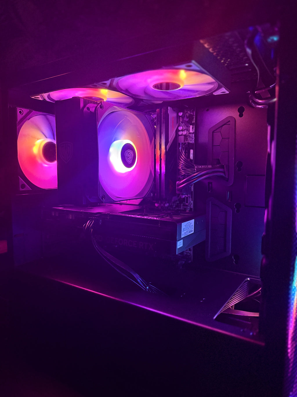 Showcase - NEU Gaming-PC | Ryzen 5 7500F | RTX 5060Ti 16GB | 32GB RAM