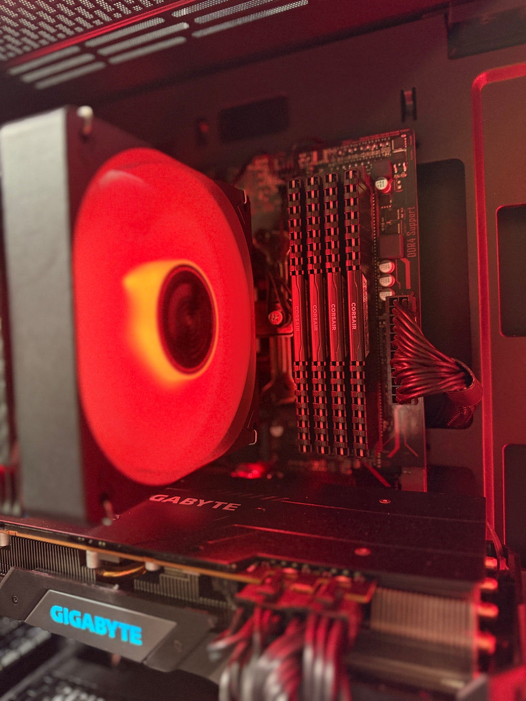Showcase - Gaming PC | RX 5700 XT | Ryzen 5 3600 | 16GB RAM