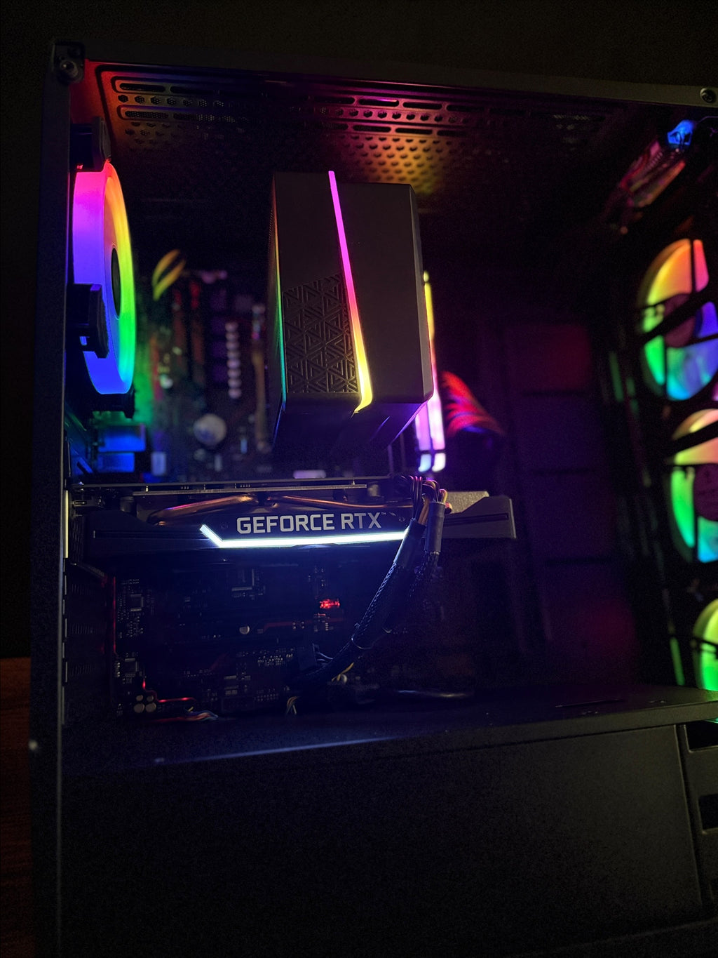 Showcase - Gaming PC | RTX 2060 6GB | Ryzen 5 1600X | 16GB RAM