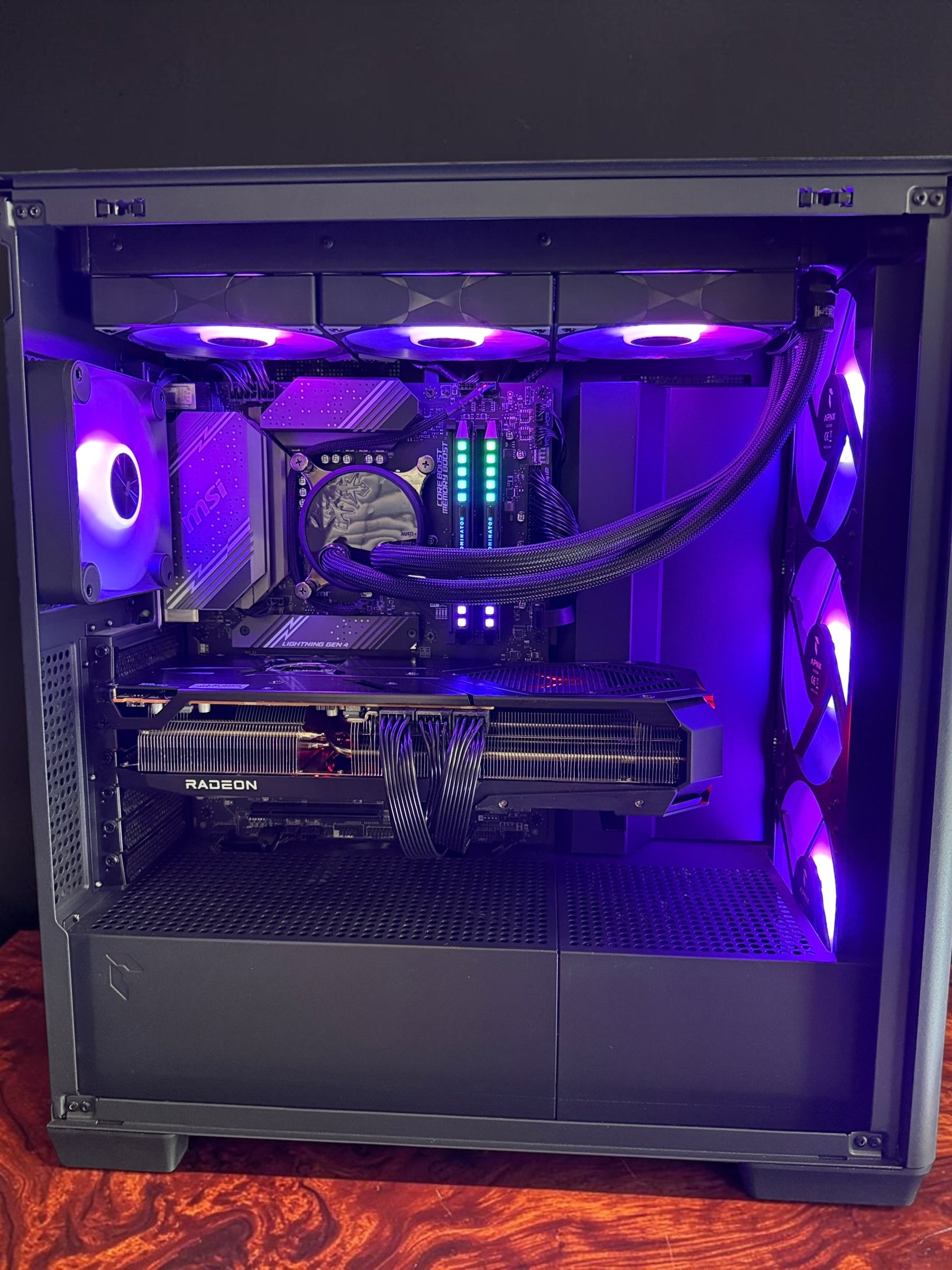 Showcase - Gaming PC | RX 9070 XT | i7 14700KF | WQHD / 4K | 32GB | WiFi