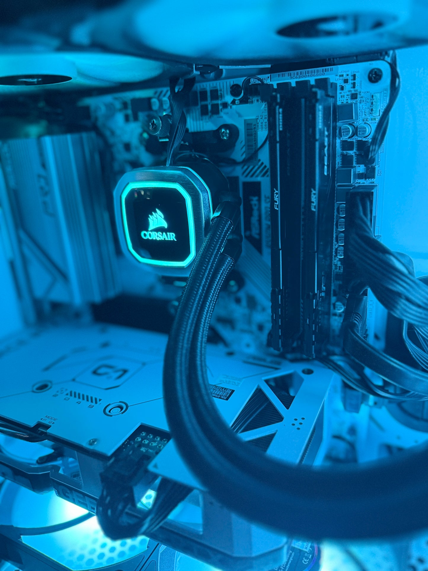 PRO Gaming-PC | Ryzen 7 5800X | RTX 4060 | 32GB | M.2 SSD | AiO