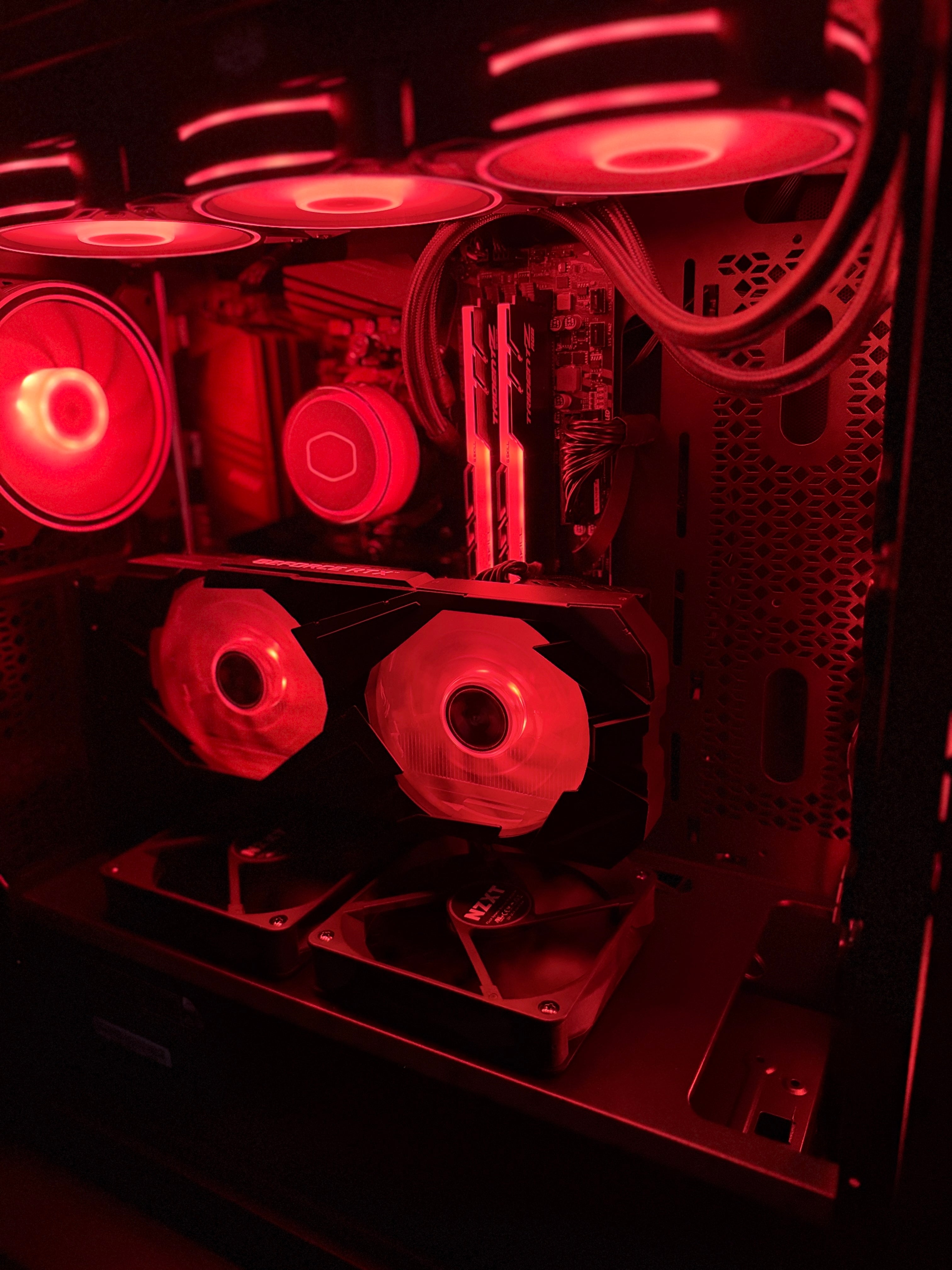 Showcase - PRO Gaming-PC | Ryzen 7 5800X | RTX 3070 | 16GB RAM