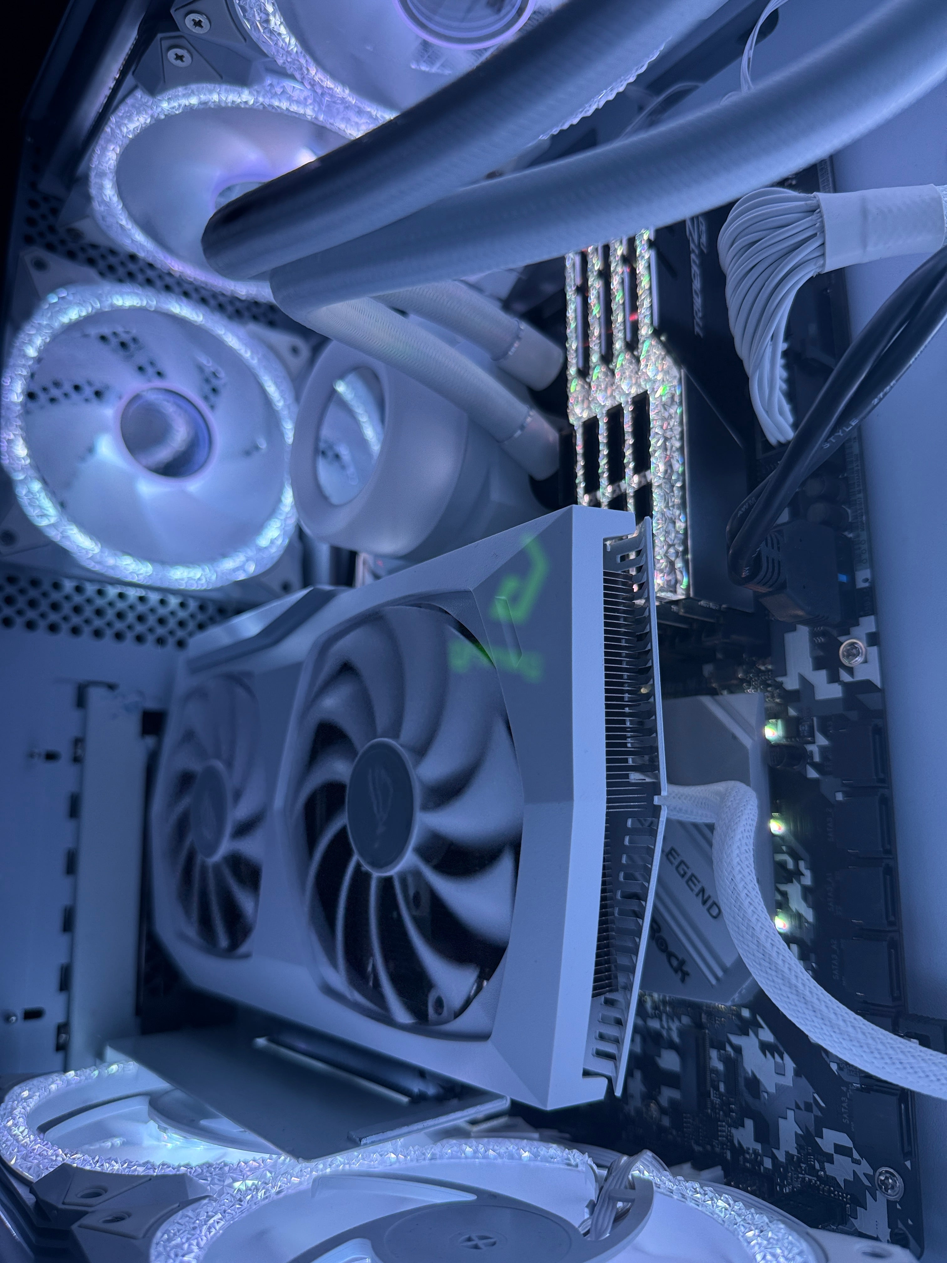 Showcase - PRO Gaming-PC | Ryzen 7 5600X | RTX 3060 | 32GB RAM