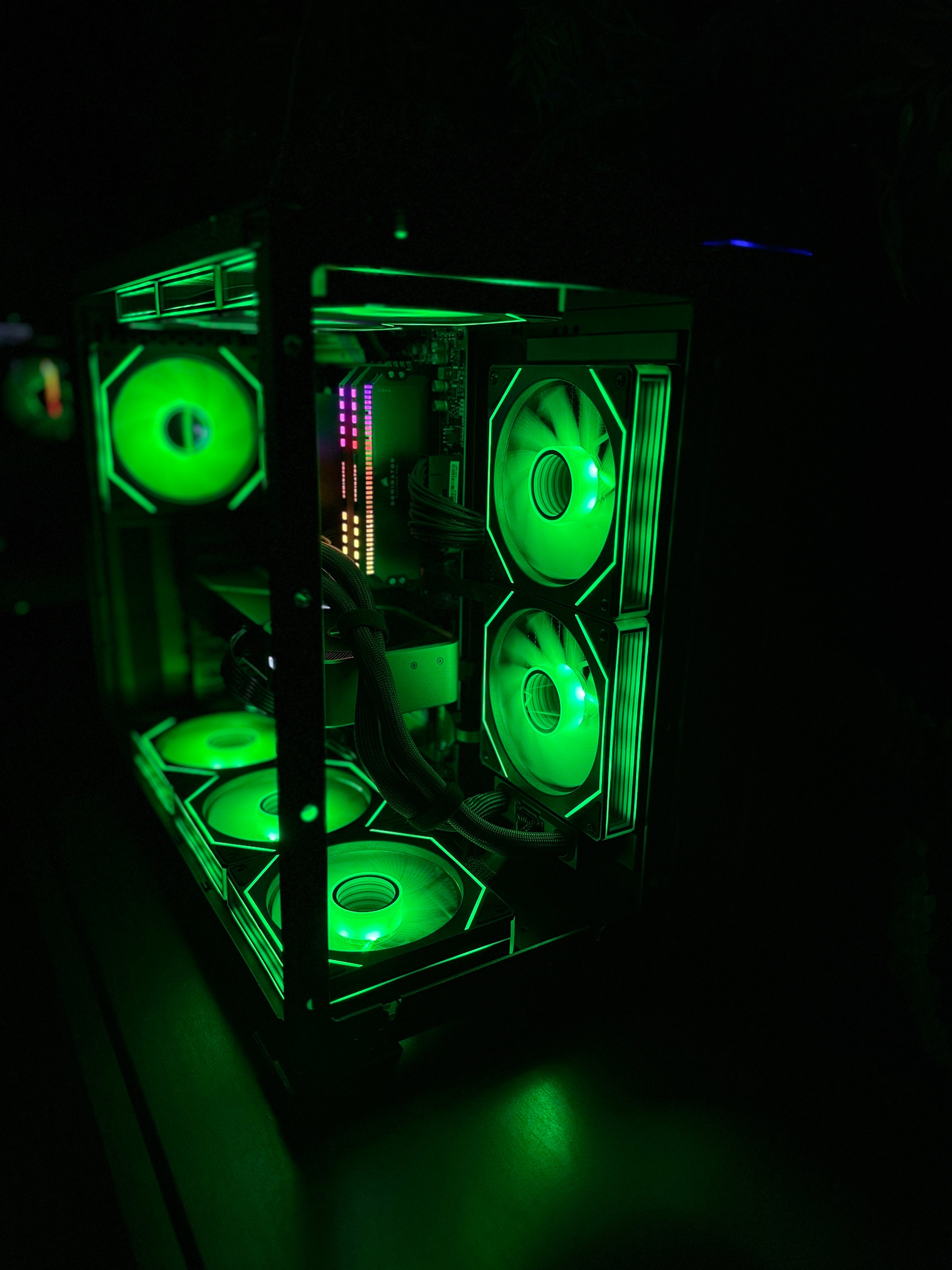 Showcase - HIGH END Gaming-PC | Ryzen 7 7800X3D | RTX 3080 | 32GB RAM