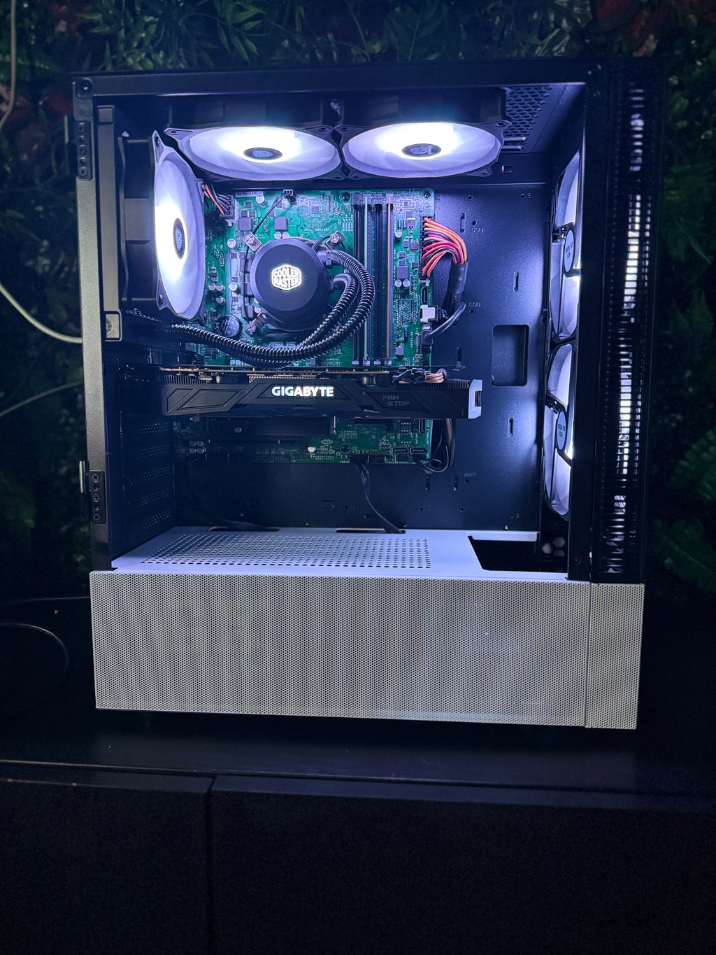 Showcase - Einsteiger Gaming-PC | i5 8500 | GTX 1070Ti | 16GB RAM