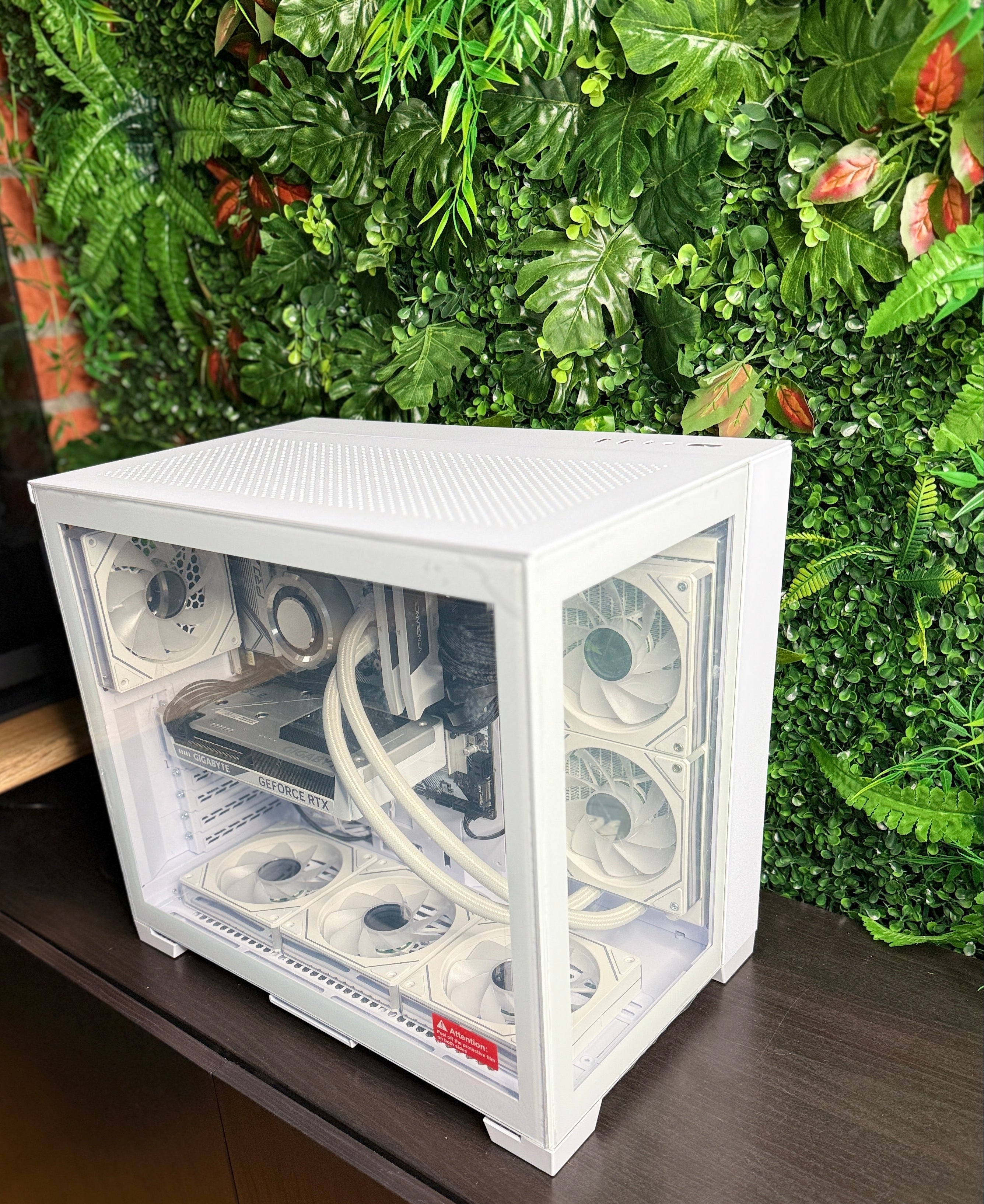 Showcase - HIGH END Gaming-PC | i5 12600K | RTX 5060Ti | 32GB RAM