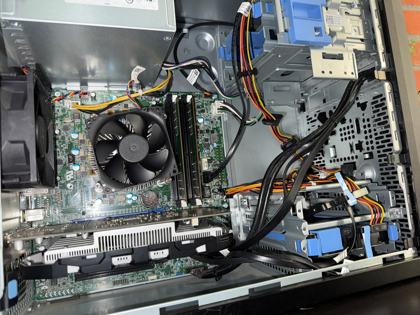 EINSTEIGER GAMING-PC Xeon E3-1225v5 | GTX 1050Ti | FULL HD INKL. GARANTIE