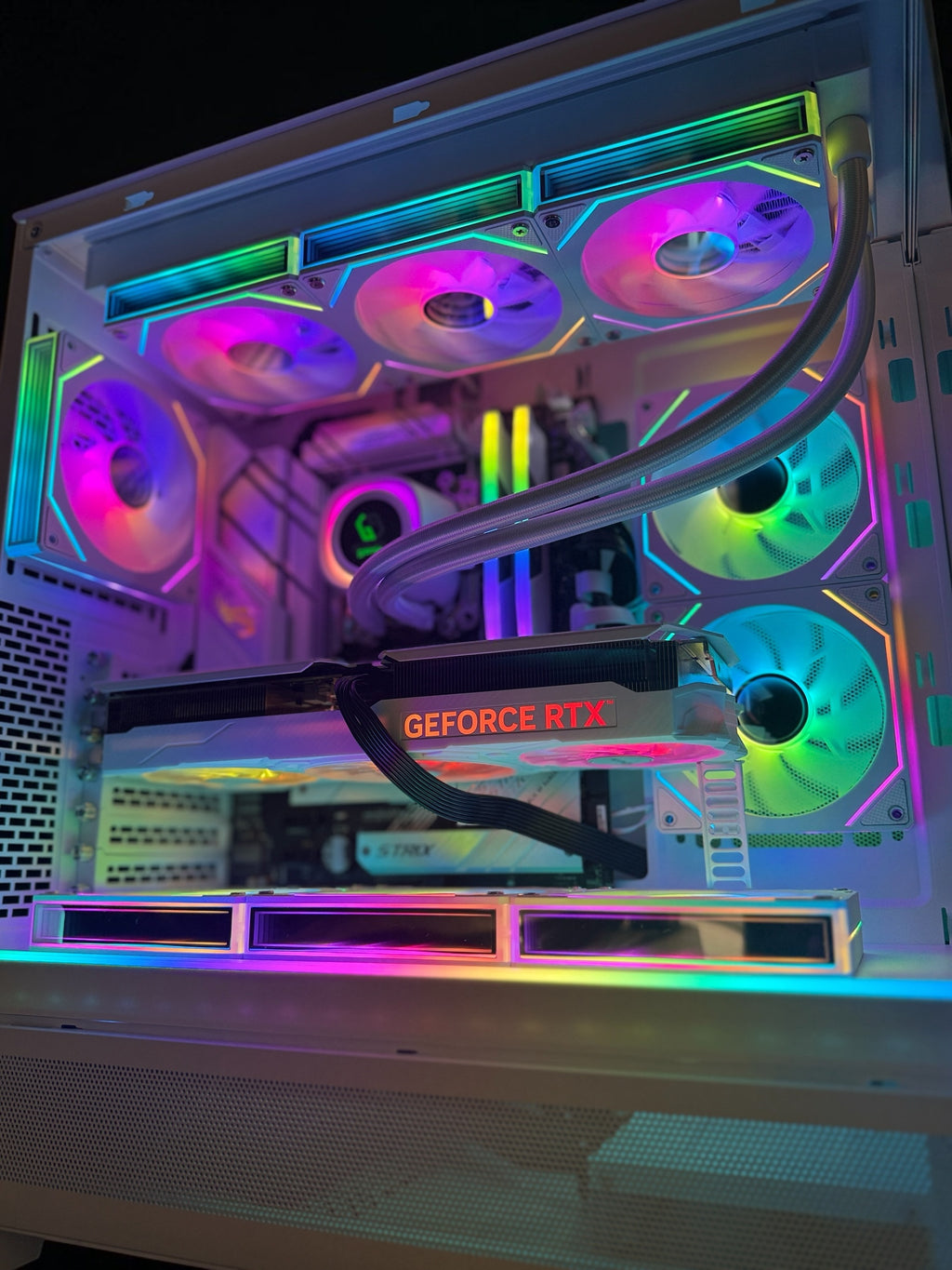 NEU HIGH END Gaming PC | RTX 4070 | Ryzen 7700X | 32GB RAM | WQHD & 4K | Garantie