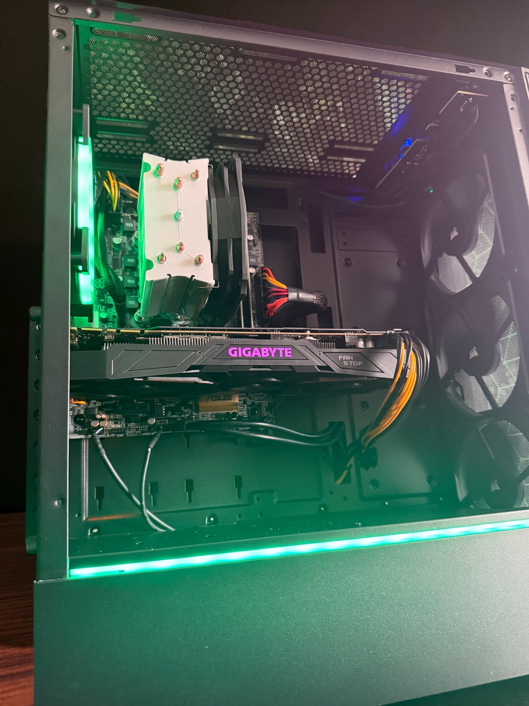 Gaming PC | GTX 1080 | i7 7700K | 16GB RAM | Full HD | Garantie